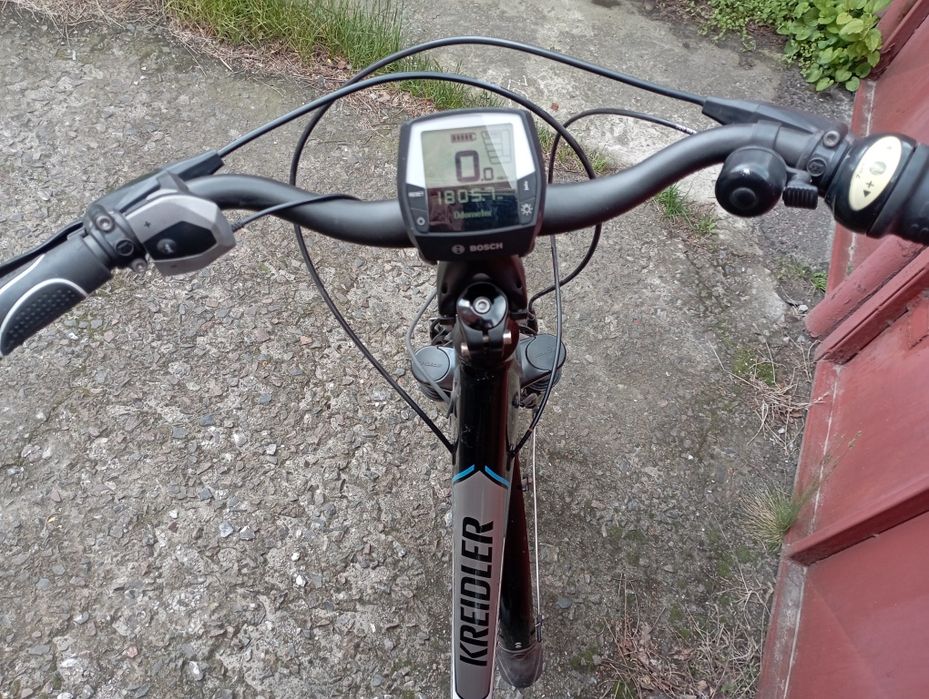 Електровелосипед Bosch , дві батареї, зарядка