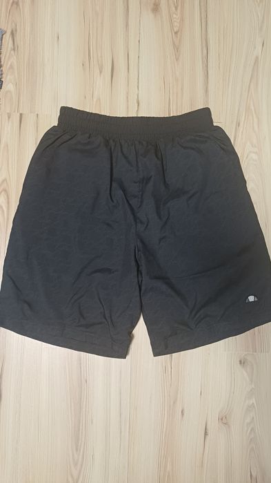 Czarne męskie spodenki ellesse