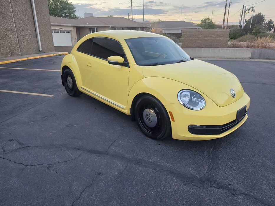 Volkswagen Beetle PZEV      2015