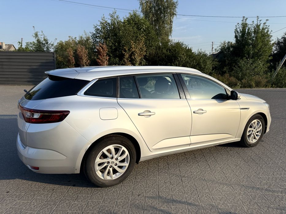 Renault Megane IV ( 2017рік)