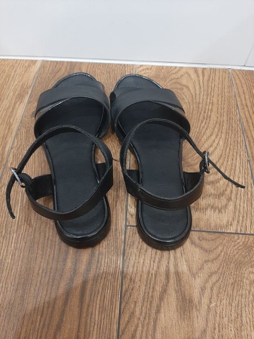 Sandałki lasocki 37 Śliczne