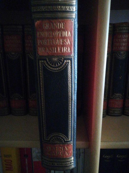 Grande enciclopédia portuguesa brasileira.
