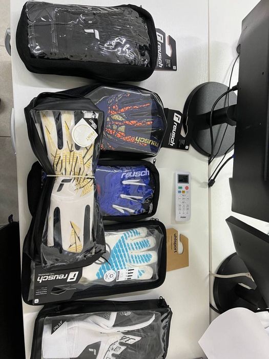 Воротарські рукавиці бу джерсі Гурт лот