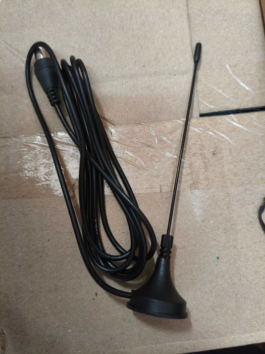 Маленькая комнатная антенна