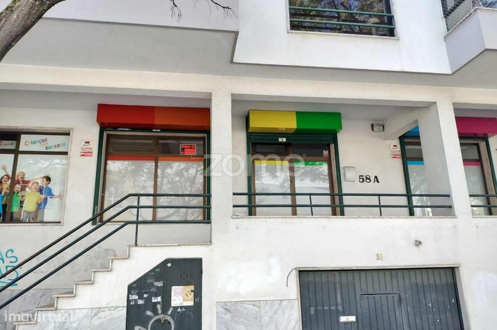 Loja com 110m² para Comércio ou Serviços