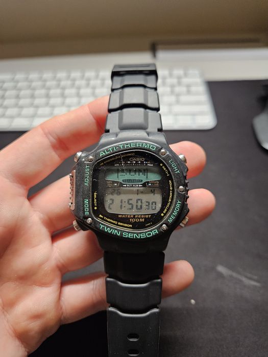 Vintage Casio ALT-6000 (nowy pasek)