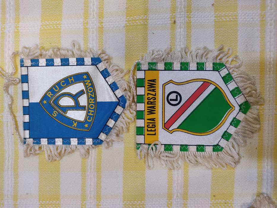 Galhardetes Polónia ruch chorzow Legia Varsóvia