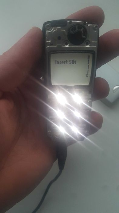 do kolekcji - NOKIA 8310 - sprawna