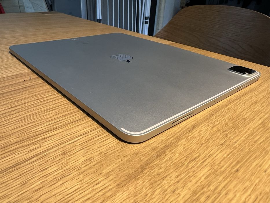 iPad 12.9 5gen M1