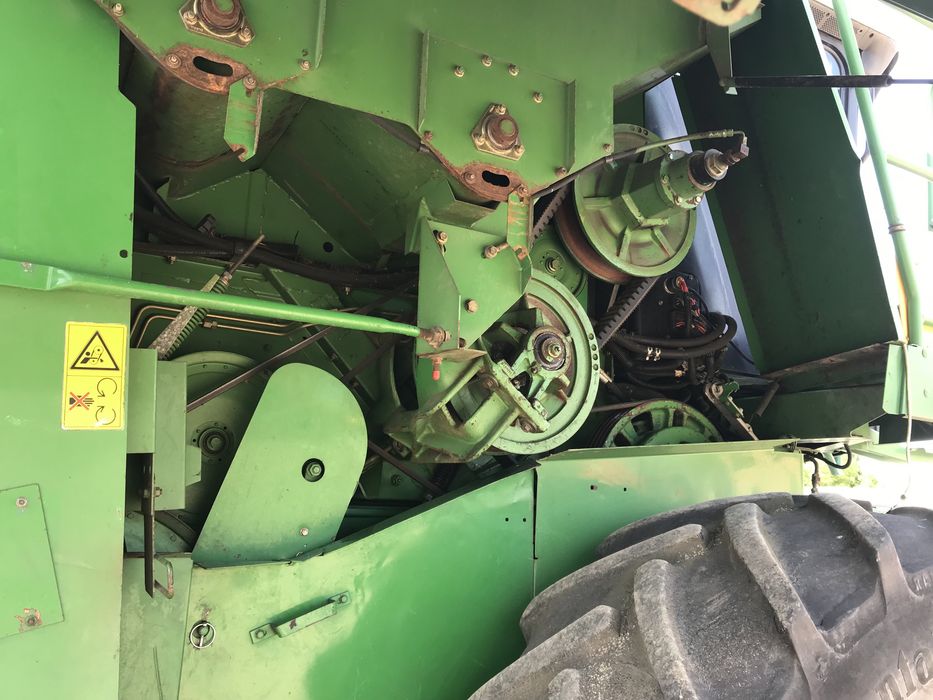 Комбайн зернозбиральний John Deere CTS