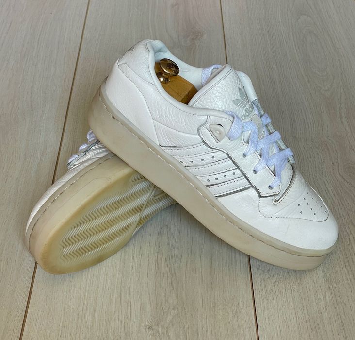 Дитячі кросівки Adidas Original, 36 рр. (22 см.)