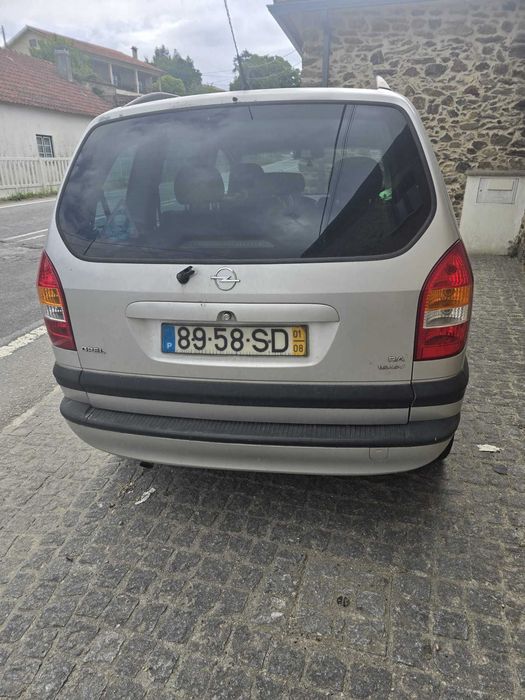 Carro  Opel Zafira 2001 7 lugares para venda 170 mil kilometros rodados