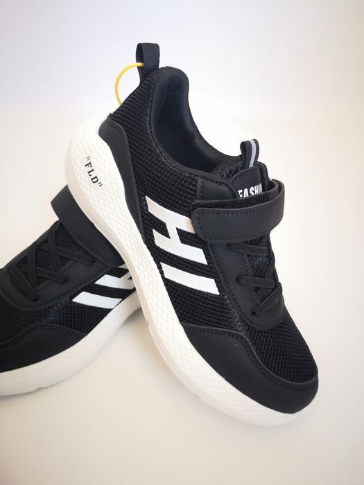 Демісезонні кросівки 37, 38, 39