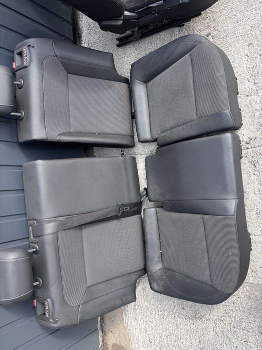 Opel Astra IV J kombi Kanapa tylna fotele tylne fotel siedzisko oparcie komplet  pół skóra stan bdb