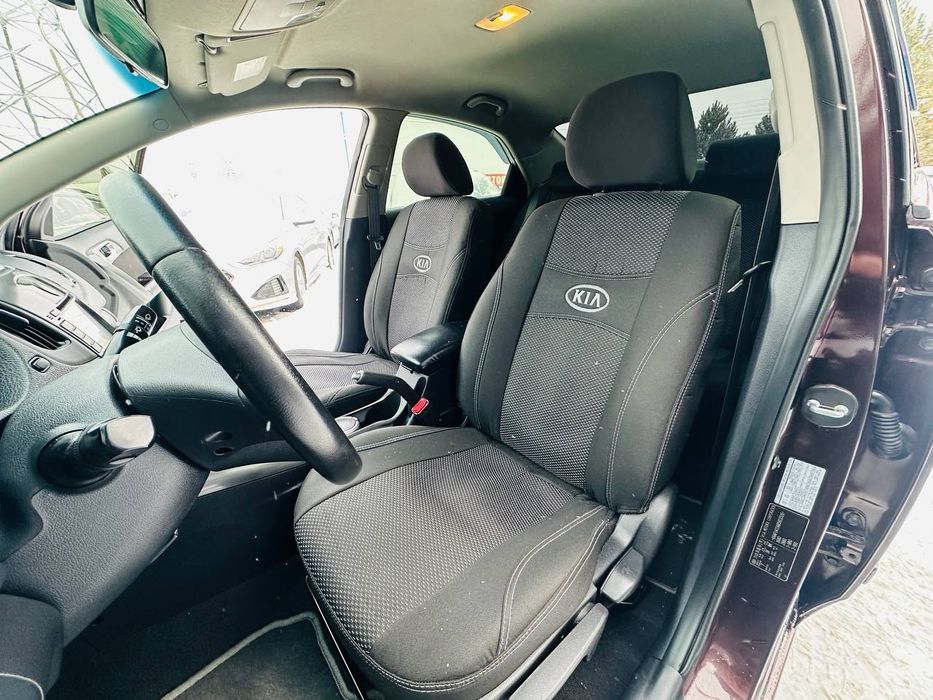 Kia Cerato 1.6 бензин   2011рік  відмінний стан від власника