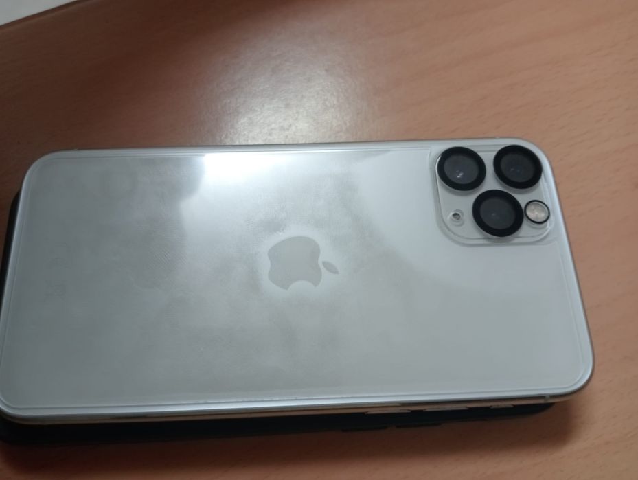 iPhone 11 Pro 64GB - Estado Impecável (Como Novo)