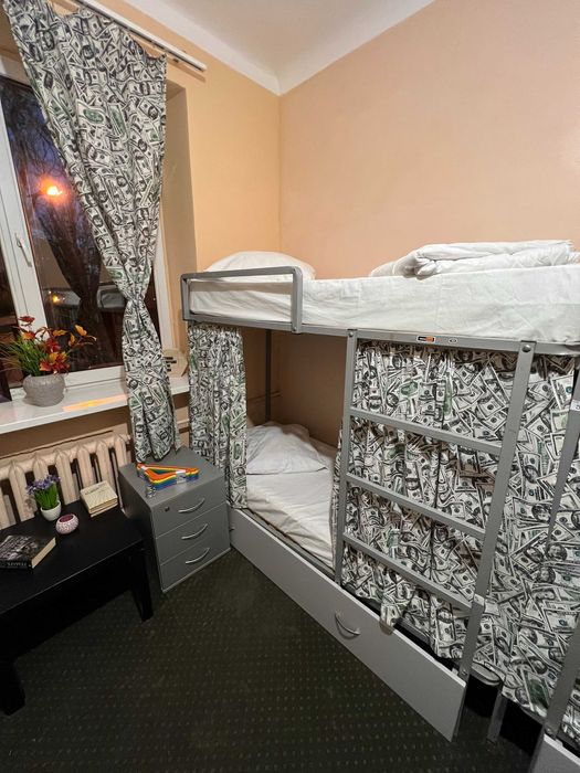Хостел подобово | Олімпійська | Поруч госпіталь | У нас є гаряча вода!