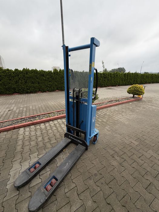 Paleciak elektryczny Hanselifter