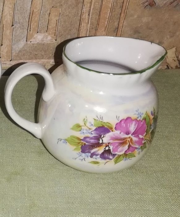 Продам  Молочник і цукерницю виготовлені в радянські часи виготовлені