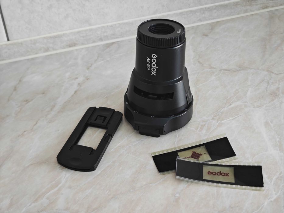 Проекційна насадка Godox AK-R21