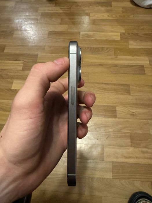 iPhone 15 pro 98% батарея рідна 256 памяті на 2 фіз сімки