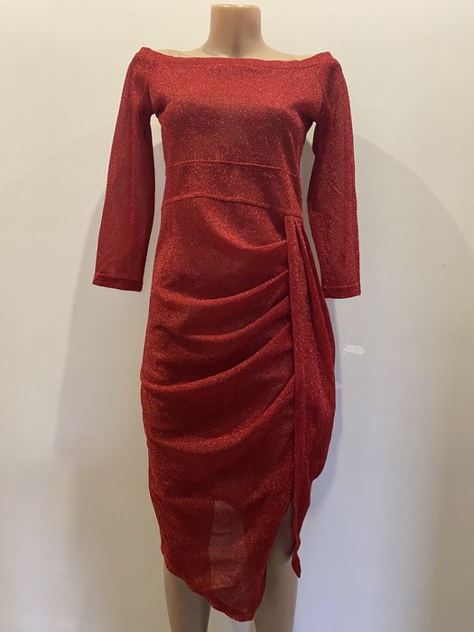 Платье праздничное