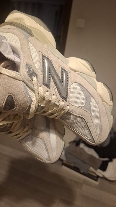 Nowe New Balance 9060 wkładka 26cm