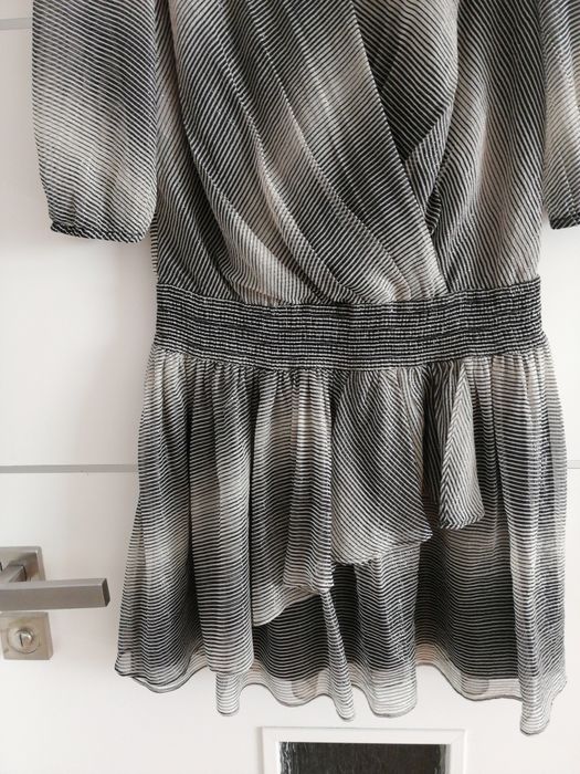 Armani Exchange śliczna sukienka S