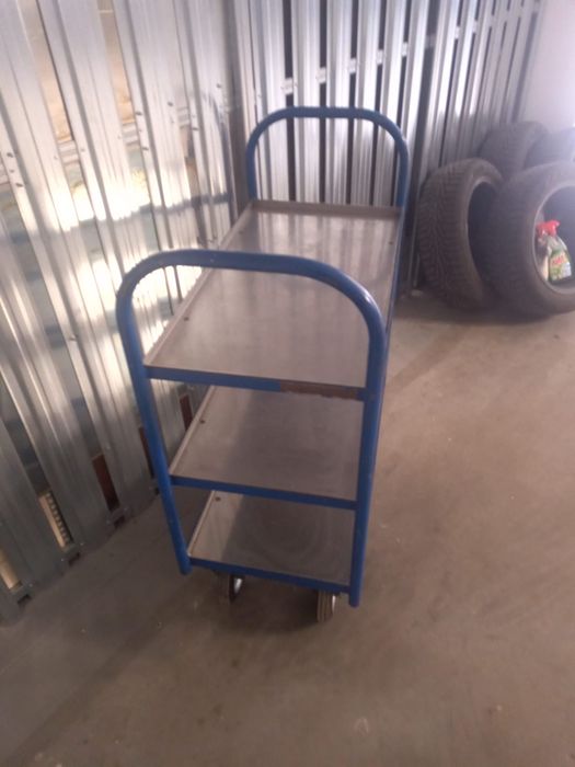 Sprzedam wozek transportowy.