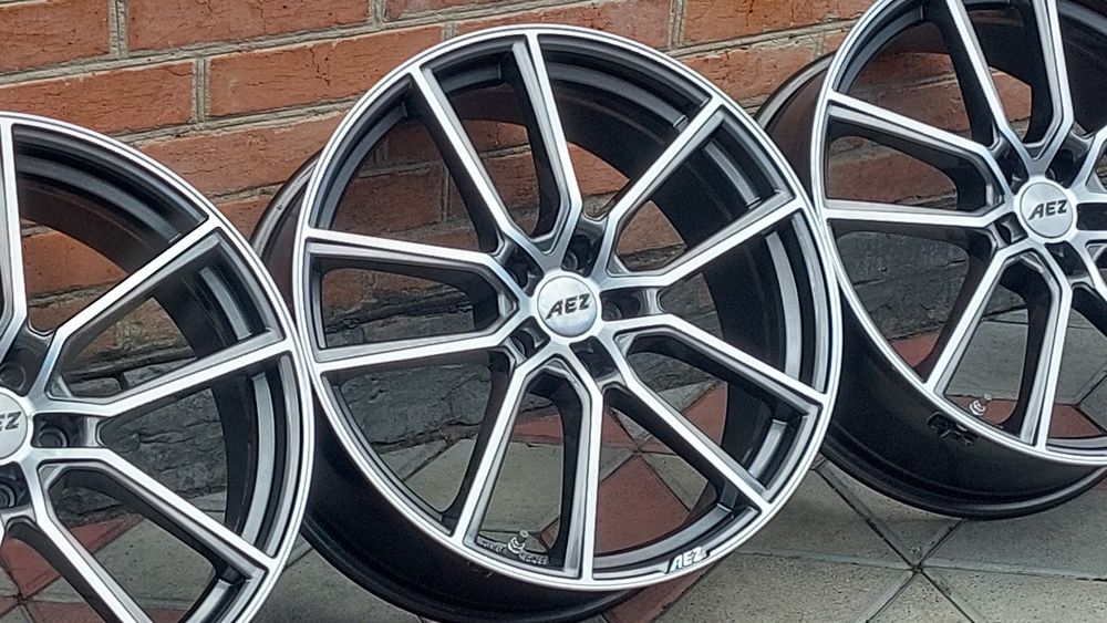 Диски AEZ Raise двокольорові R20 5x114,3 ET35 J8,0 ЦО:71,6 ЯК НОВІ !!!Tesla Toyota Lexus Hyinday Kia Mazda Nissan Infinity Mitsubishi Honda Acura