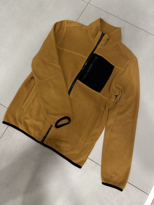 Bluza chłopięca polarowa zapinana na zamek 4F musztardowa czarna 140cm