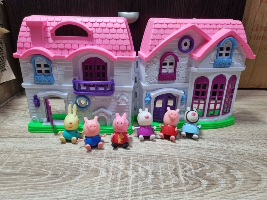 Домик для лялок музичний