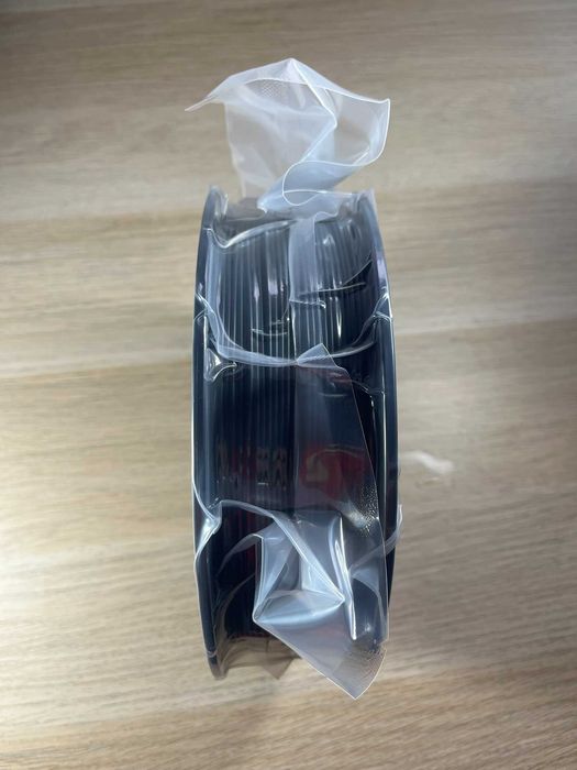 Rolos de filamento cor cobre e prateado efeito seda