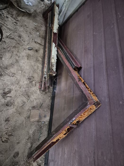 Solidna brama garażowa