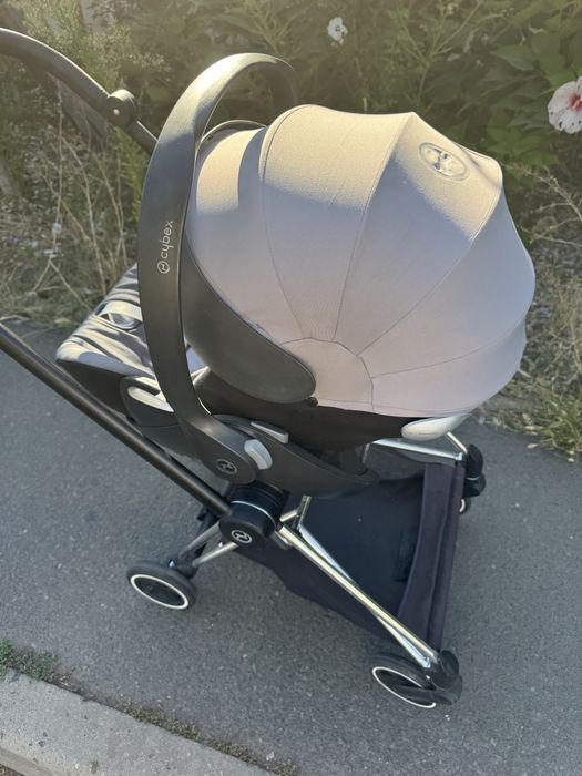 Автокрісло Cybex Cloud t i size