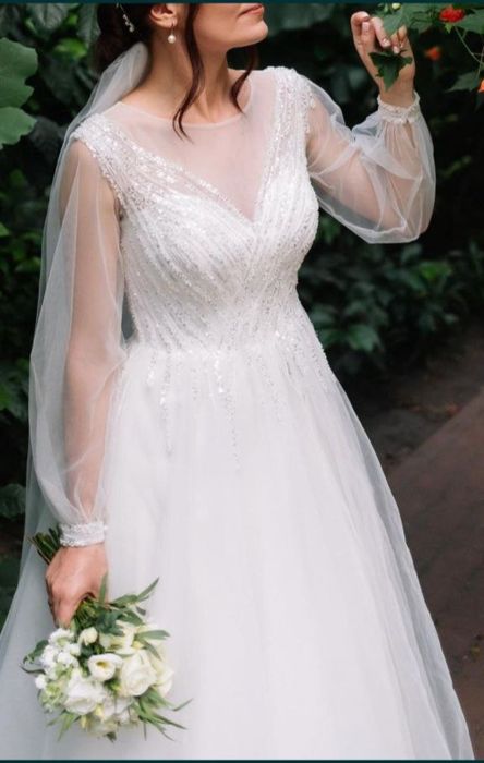 Весільна сукня без дефектів