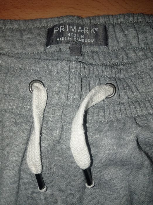 Спортивные штаны серые PRIMARK.