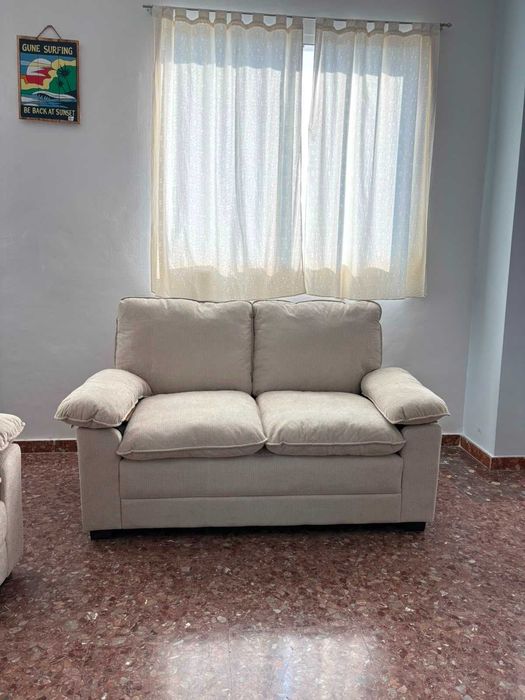 Sofá 3+2 em promoção, novo, bege