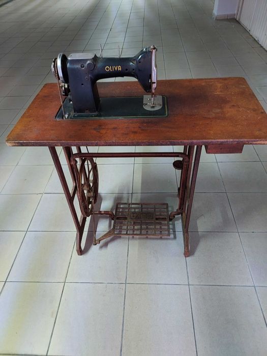 Máquina de Costura Oliva – Clássica e Funcional