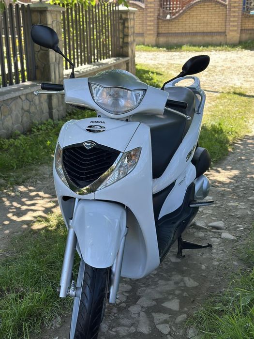 Скутер Honda sh 150