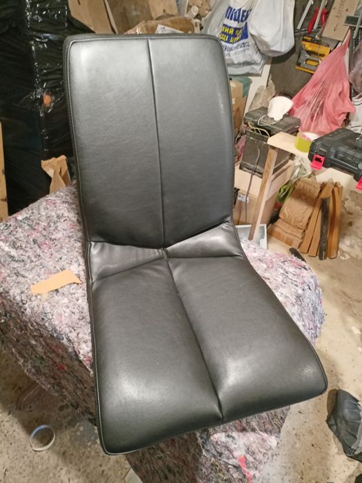 Замена ткани,кожзама на стульях ,креслах, диванах переклейка стульев