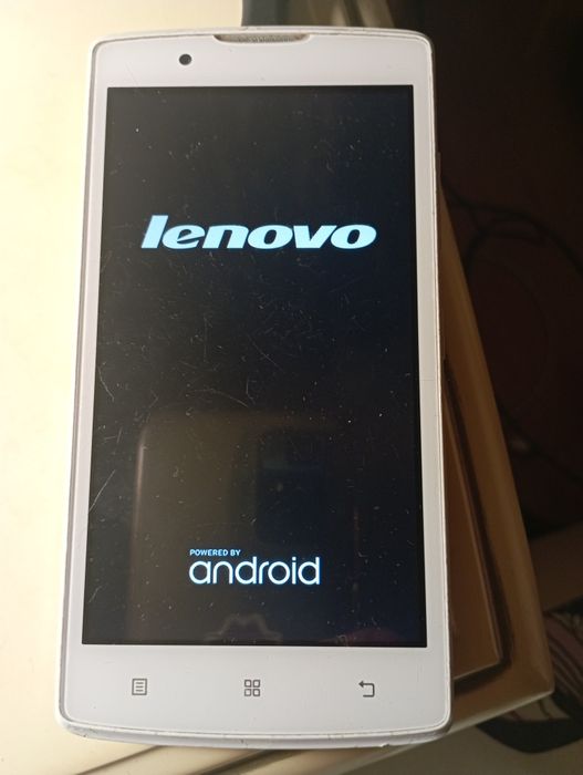 Мобильный телефон Lenovo A2010 под мелкий ремонт, на запчасти, под вос
