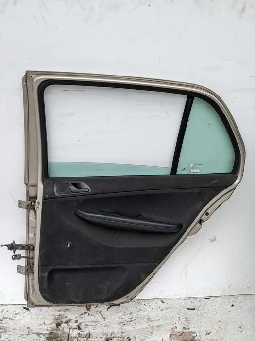 Skoda Fabia I Kombi Drzwi Prawy Tył Prawe Tylne PT Lakier 9201
