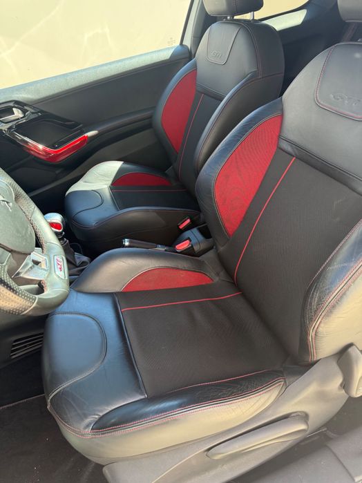 Peugeot 208 gti