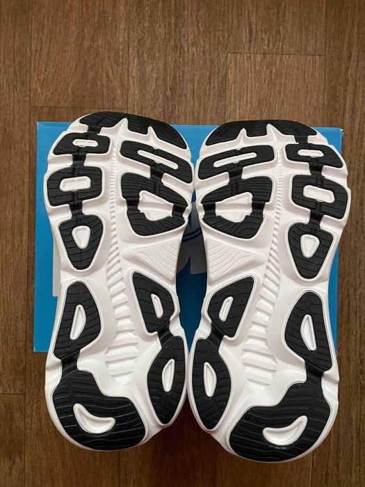 Кросівки Hoka Gaviota 5 р.44,5 (10,5US) устілка 28,5см.