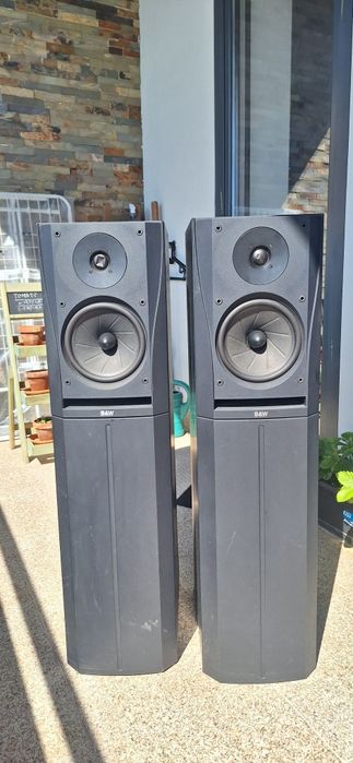 Colunas B&W DM305 - Estado Impecável