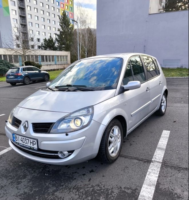 Продам власне авто Renault megan scenic, 2007 року, в гарному стані з пробігом 210000 км., пригнане з Нідерландів та з мінімальним пробігом по Україні. Перший та єдиний власник в Україні. Двигун 2 літра бензин, коробка автомат, клімат контроль, без ключовий доступ. Звертатись за номером телефону 05******52.