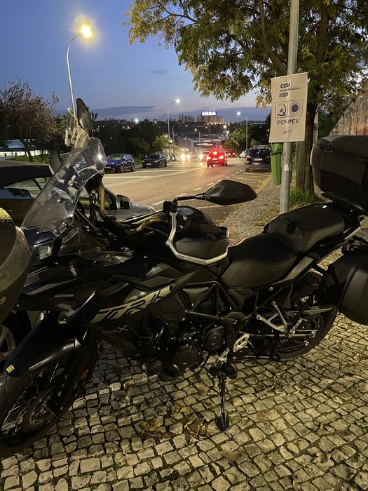 Benelli TRK 502 X c/ malas