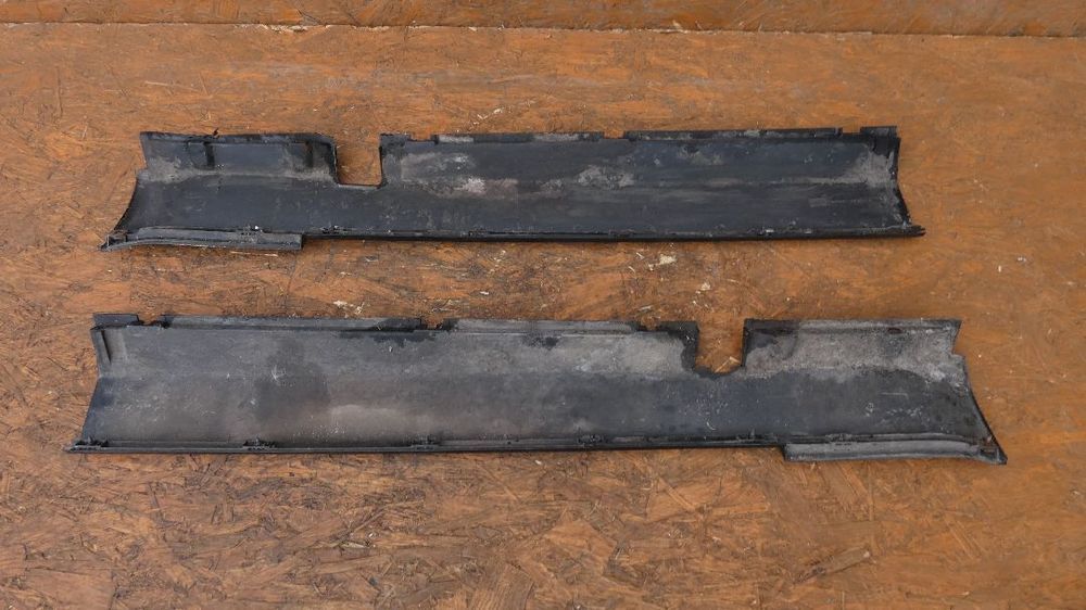 bmw e32  nakładka progowa  lewa 1948023