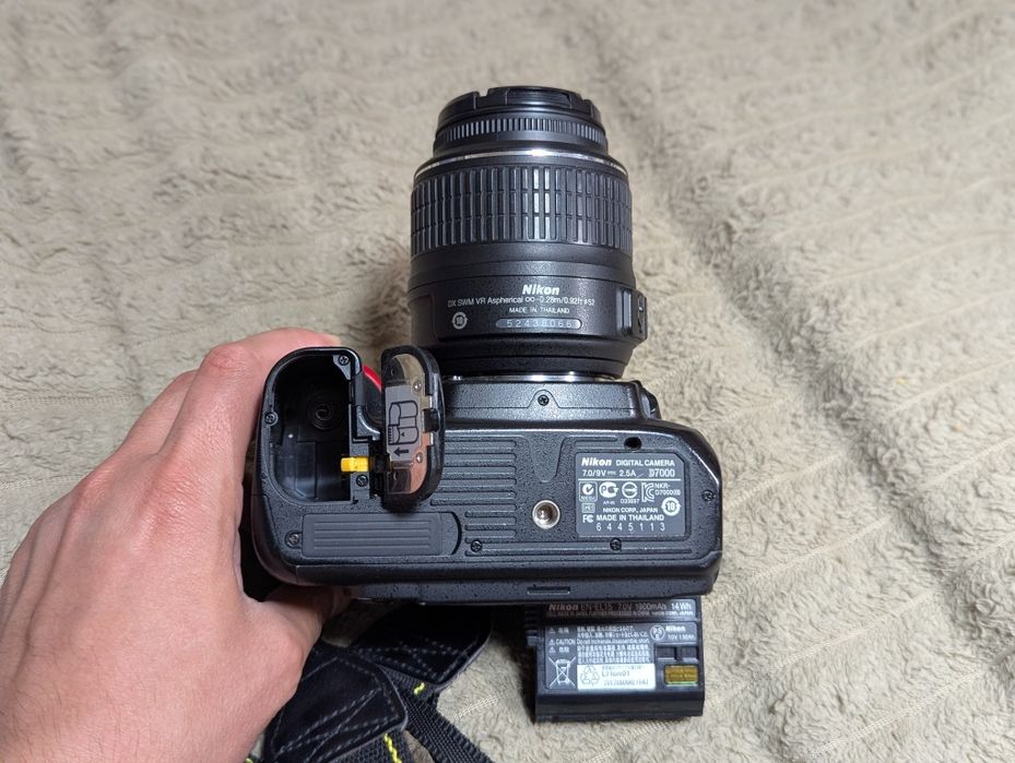 Nikon D7000 18-55 VR Kit